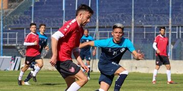 La Gloria empezó ganando ante la Lepra y se lo empataron\u002E Y en el segundo partido perdió\u002E