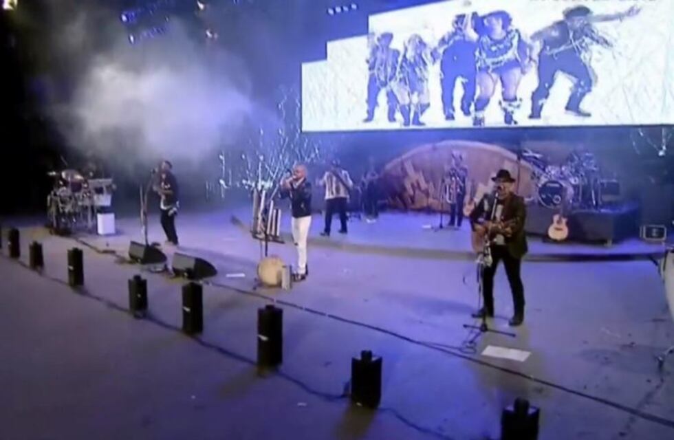 Cosquín lo sabe: sin blanco no hay negro, y sin Los Tekis no hay alegría