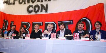 Maurice Closs en el acto de apoyo alfonsista al candidato del Frente de Todos, Alberto Fernández\u002E (Twitter)