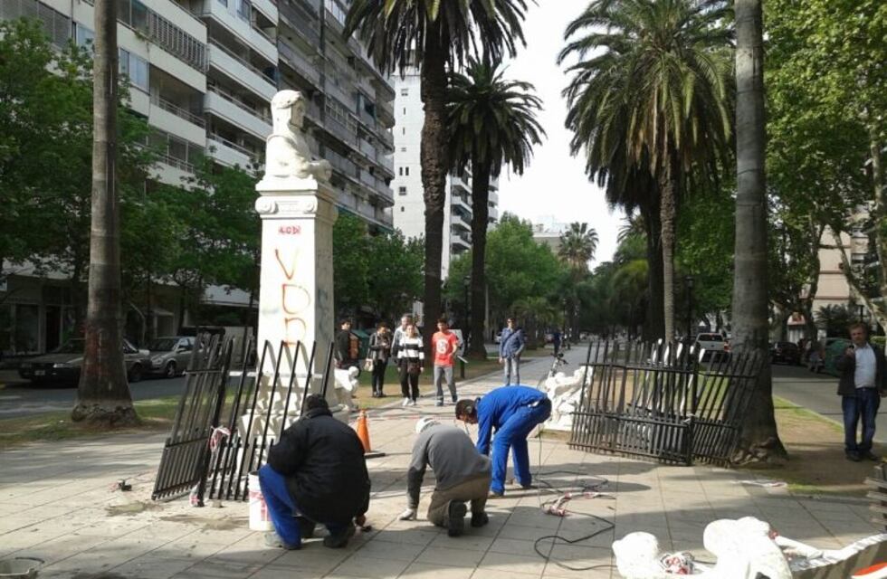 Intiman al municipio a realizar obras de reparación y mantenimiento del bulevar Oroño