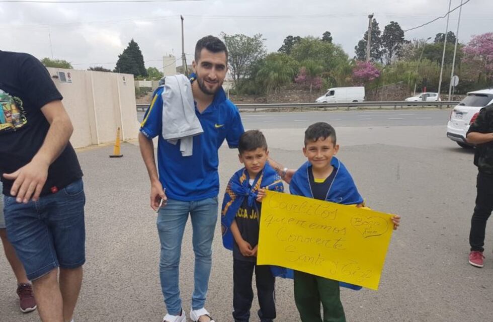 El plantel de Boca llegó a Córdoba este miércoles para jugar por Copa Argentina