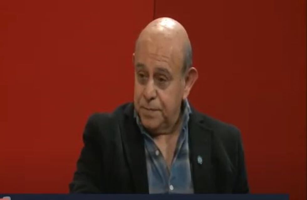 Definición del decano de Educación Física sobre su candidatura al rectorado de la UNT