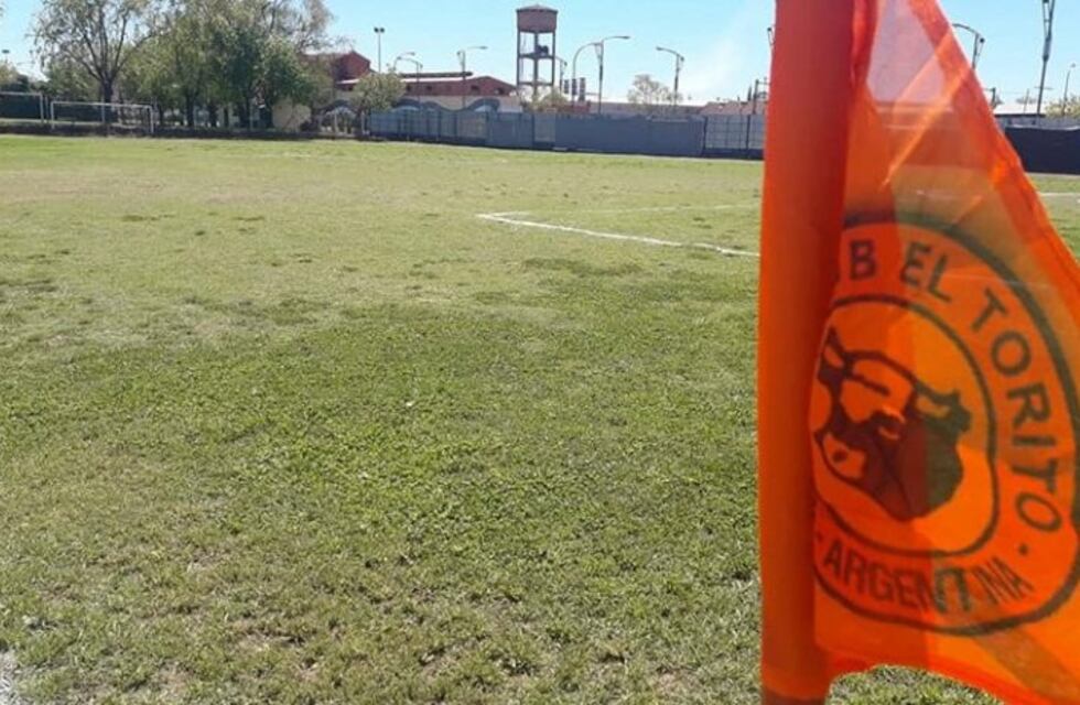 Saquearon y vandalizaron el club donde surgió Ángel Di María