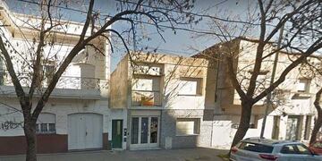 La Plata: le dijeron que iban a arreglar el cable y terminó golpeado y sin dinero