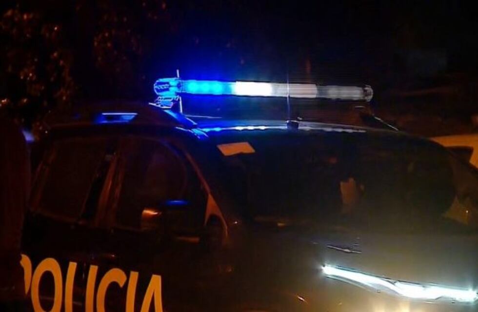 Le robaron un camión en un asentamiento y apareció abandonado