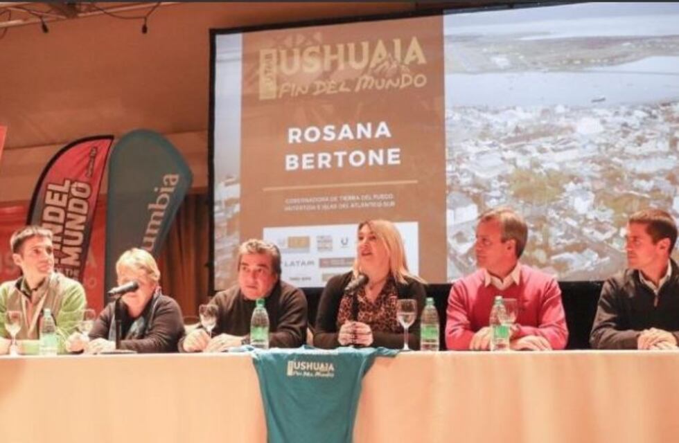 La gobernadora presidió la apertura del UTMB en Ushuaia