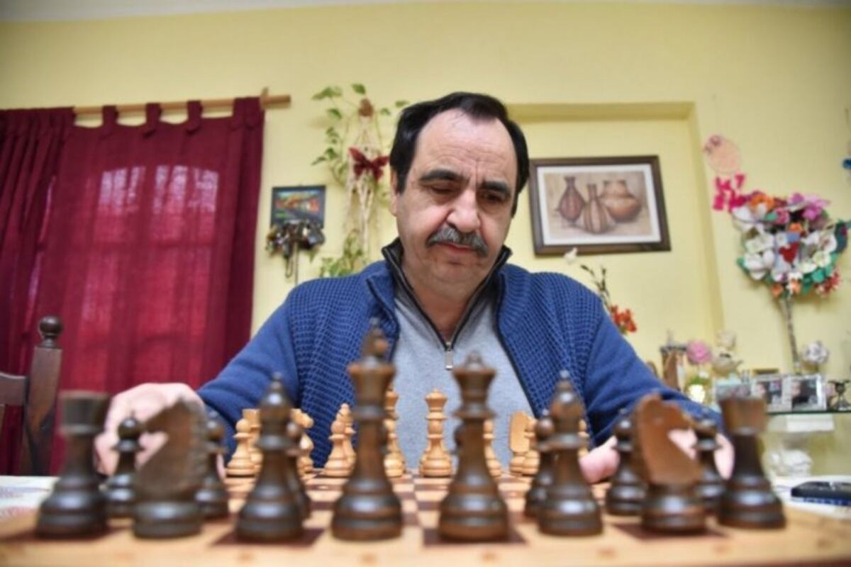 Daniel Morelli, el ajedrecista puntano\u002E Foto: El Diario de la República\u002E