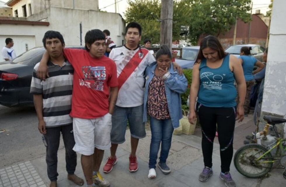 Denuncian salvaje agresión policial en el barrio Los Pumitas