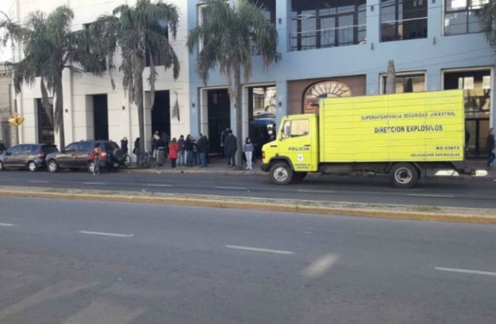 Amenaza de bomba obligó a evacuar el Hospital San Felipe y una escuela aledaña