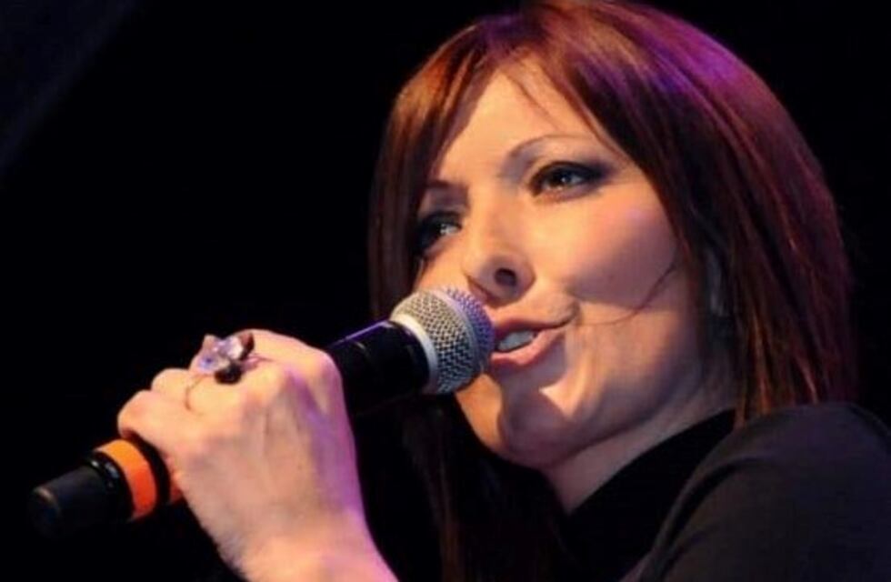 Flavia Hattemer presentó su videoclip "Creo en mí"