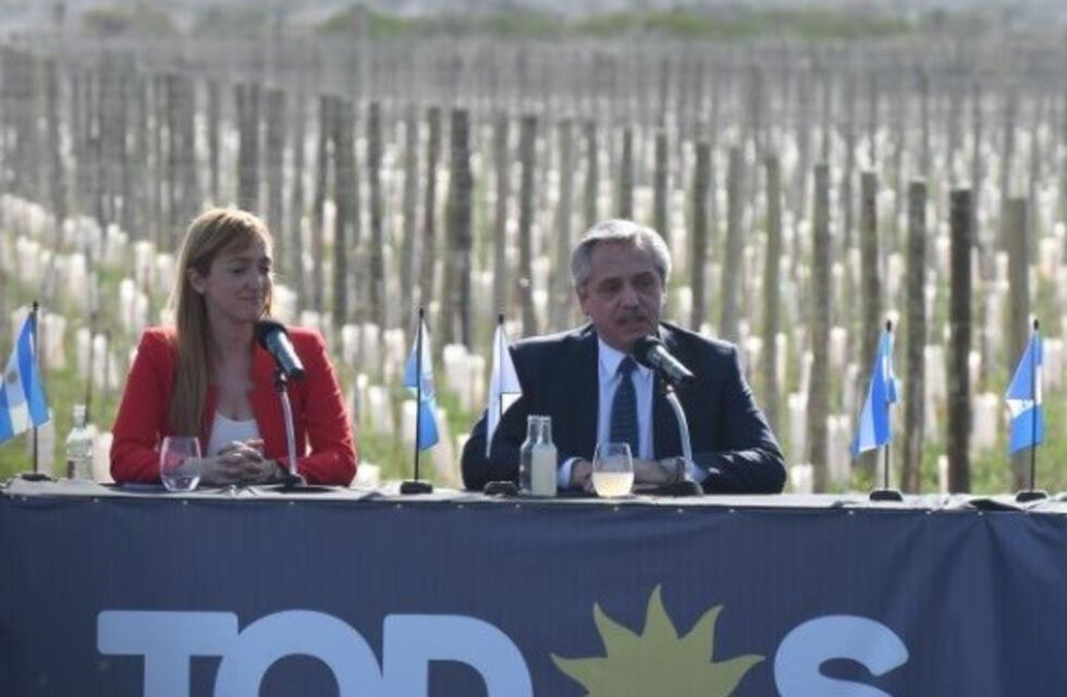 Alberto Fernández propuso crear en cada provincia una capital alterna