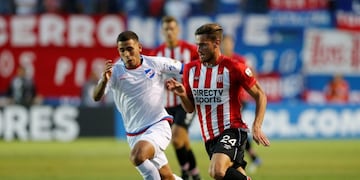 Estudiantes debutó en la Libertadores con un empate ante Nacional de Uruguay\u002E (Foto: REUTERS/Andres Stapff)