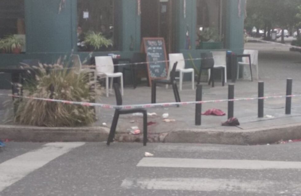 Confirmaron la muerte de un cuidacoches apuñalado en el cuello por su pareja