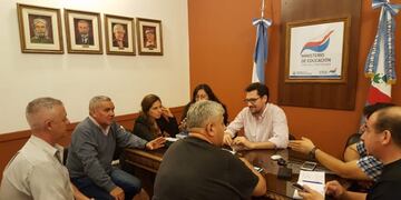 Ministro de Educación La Rioja, Juan Luna Corzo y Gremios docentes