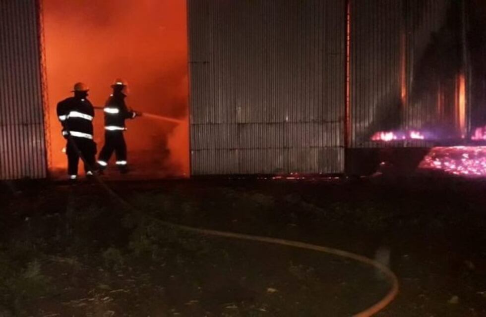 Cuantiosa pérdida material tras incendio de secadero en Los Helechos