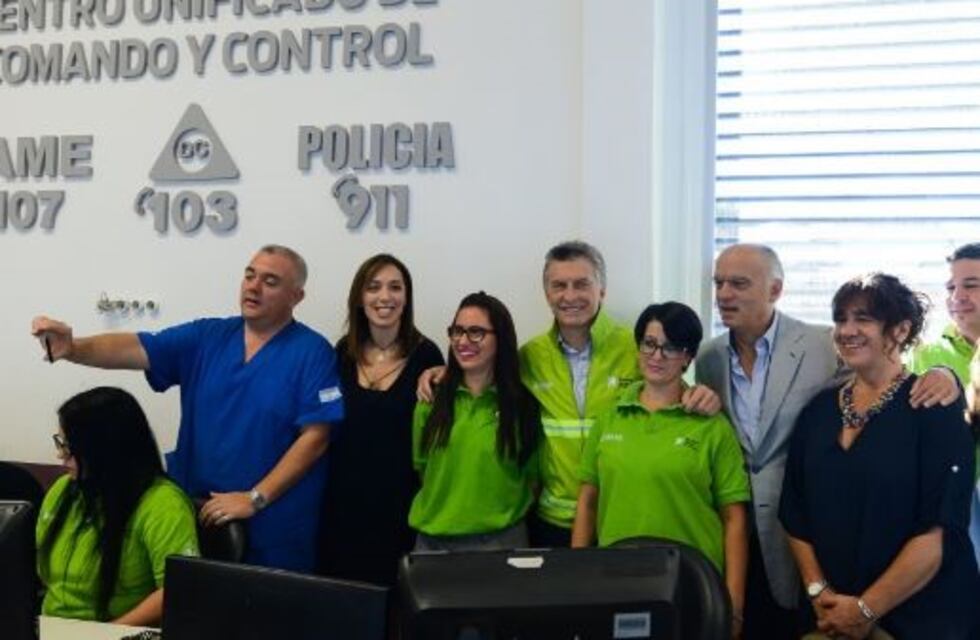 Macri visitó junto a Vidal un centro del SAME en Lanús