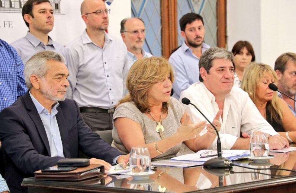 Acusan a oposición de mentir sobre la paralización de obra pública en Santa Fe