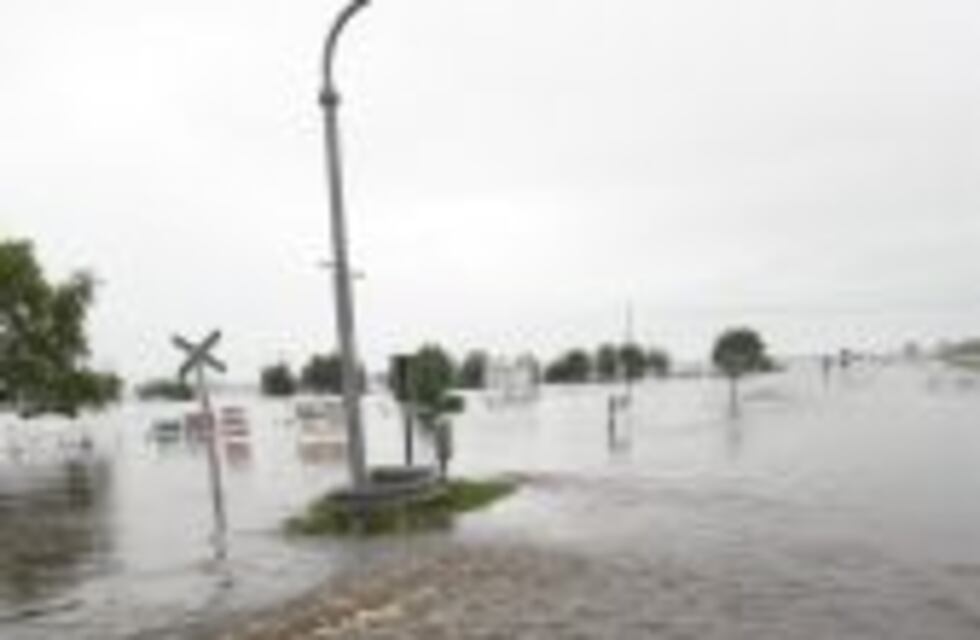 La Provincia trabaja en cuatro departamentos afectados por el temporal