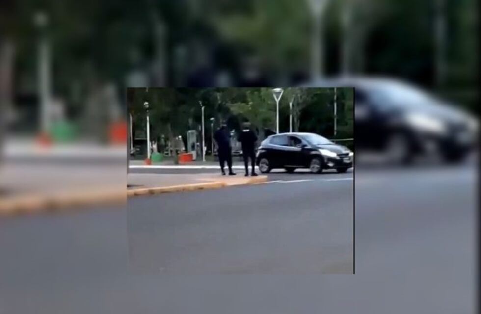 Dos jóvenes borrachas violaron la cuarentena manejando con una nena de dos años y agredieron a los policías que las detuvieron