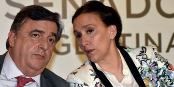 Mario Negri junto a Gabriela Michetti\u002E