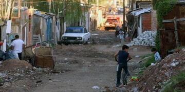 Una familia tipo necesitó $28\u002E751 para no caer en la pobreza en marzo\u002E