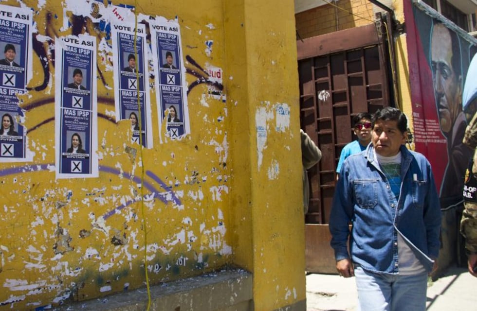 Elecciones en Bolivia: con 83% de las mesas escrutadas, suspenden el conteo de votos y se teme un fraude