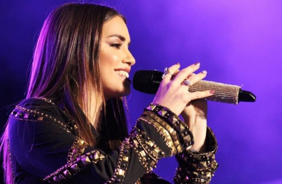 Polémica por la cancelación de un show de Lali Espósito en Corrientes