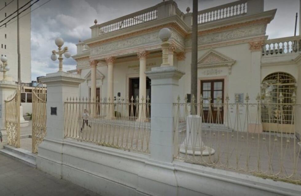 Una falsa amenaza de bomba obligó a suspender un cumpleaños en la Sociedad Italiana