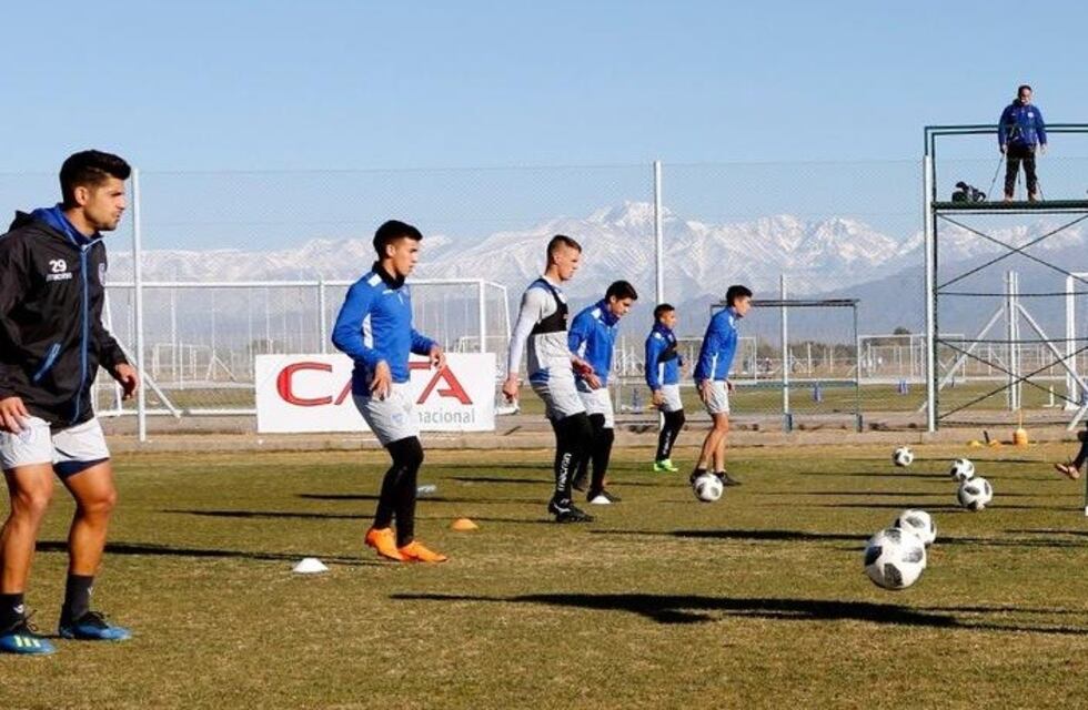 Godoy Cruz trabaja pensando en el partido con Huracán Las Heras