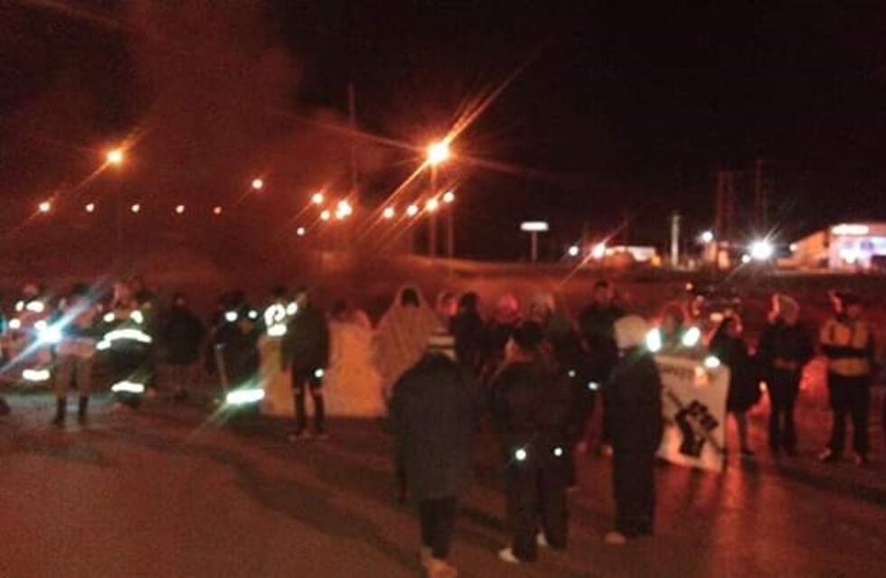 Crisis en Chubut: los docentes volvieron a las rutas