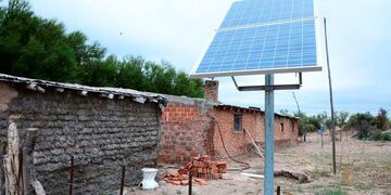 Denuncian a instaladores de paneles solares del Programa Permer (APN)