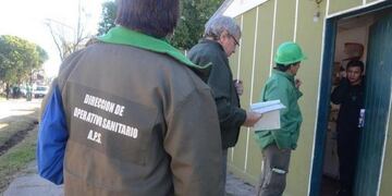 Continúan las tareas de prevención contra el dengue en Corrientes\u002E (Foto: El Litoral)