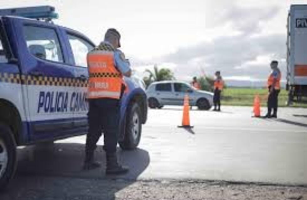 Retuvieron 15 vehículos y labraron 45 actas de infracción en un operativo de tránsito