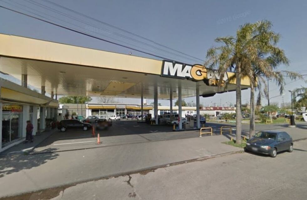 Paró a inflar los neumáticos y le robaron 80 mil pesos mientras charlaba con otra mujer