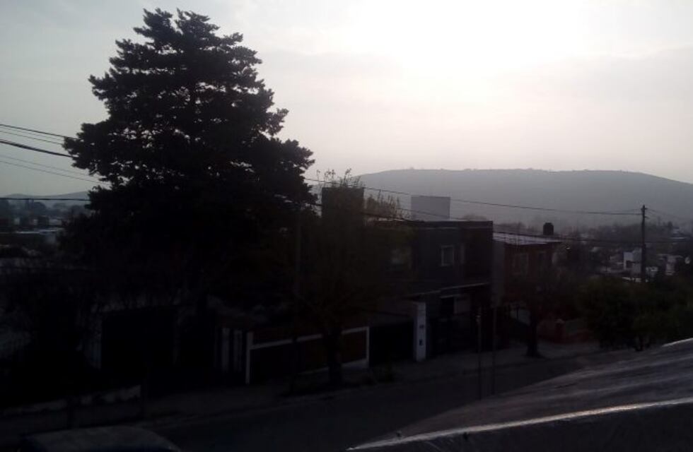 Con nubes arranca la mañana en La Calera