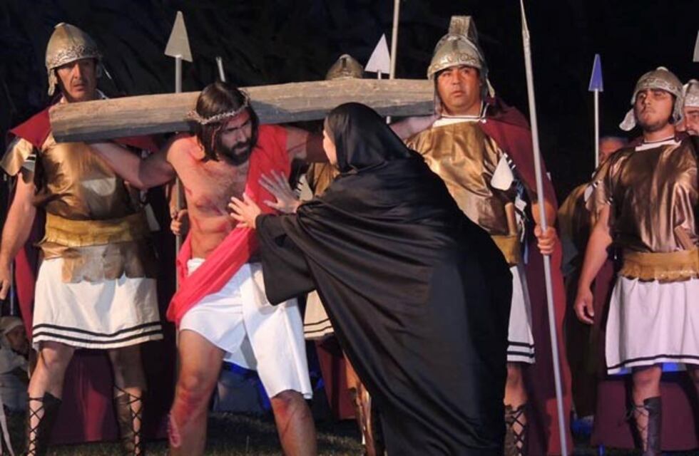 Se realiza el vía crucis en Quequén