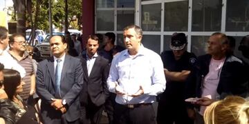 El funcionario pasó a secundar a Natalia Benvenuto en el cordón industrial\u002E (SL24)
