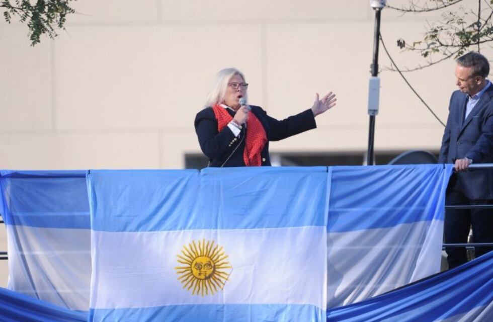 Carrió, en la marcha del "Sí se puede": "Pedimos a nuestros adversarios que no prime la venganza"