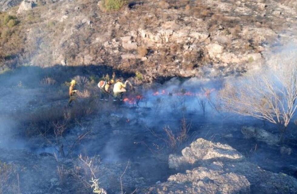 Incendios: el humo y las cenizas se sintieron en Carlos Paz