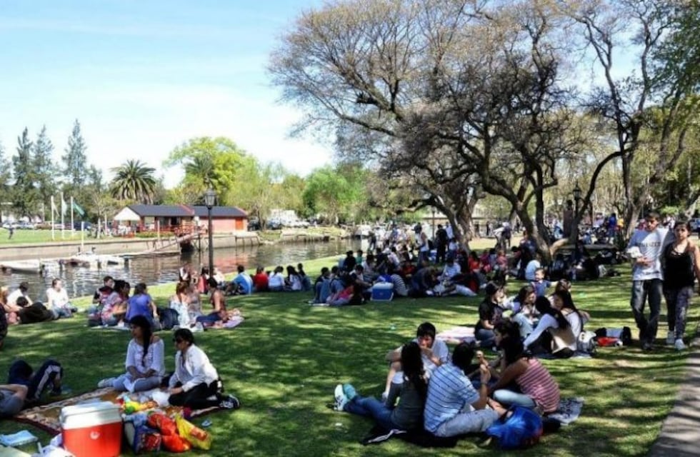 El Día del Estudiante y la llegada de la primavera en vivo en la red Vía País