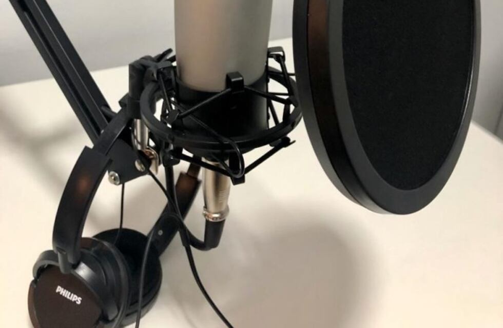 La Escuela Vélez Sarsfield de Arroyito tiene radio propia y es la sexta en la provincia