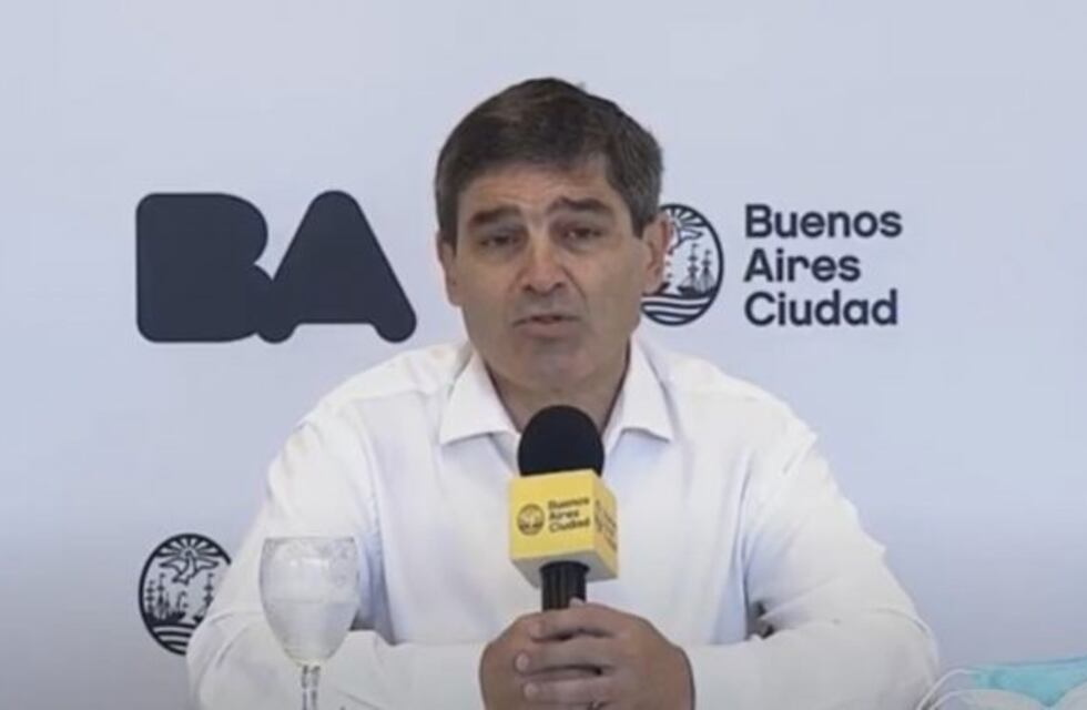 Coronavirus en CABA: Fernán Quirós confirmó que habilitarán más espacios cerrados