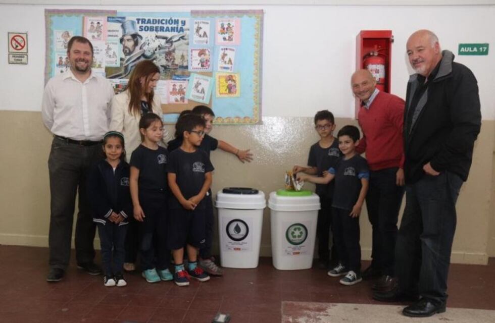 Escuelas públicas de Carlos Paz tendrán cestos de recolección diferenciada