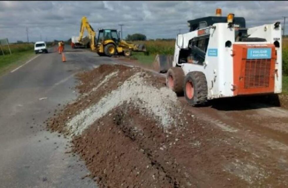 Finalmente Vialidad Nacional comenzó a reparar la Ruta 158