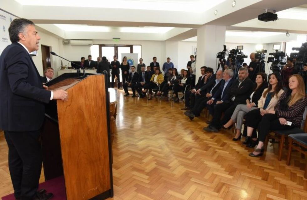 Cornejo: "En Mendoza el Estado funciona sin dificultades"