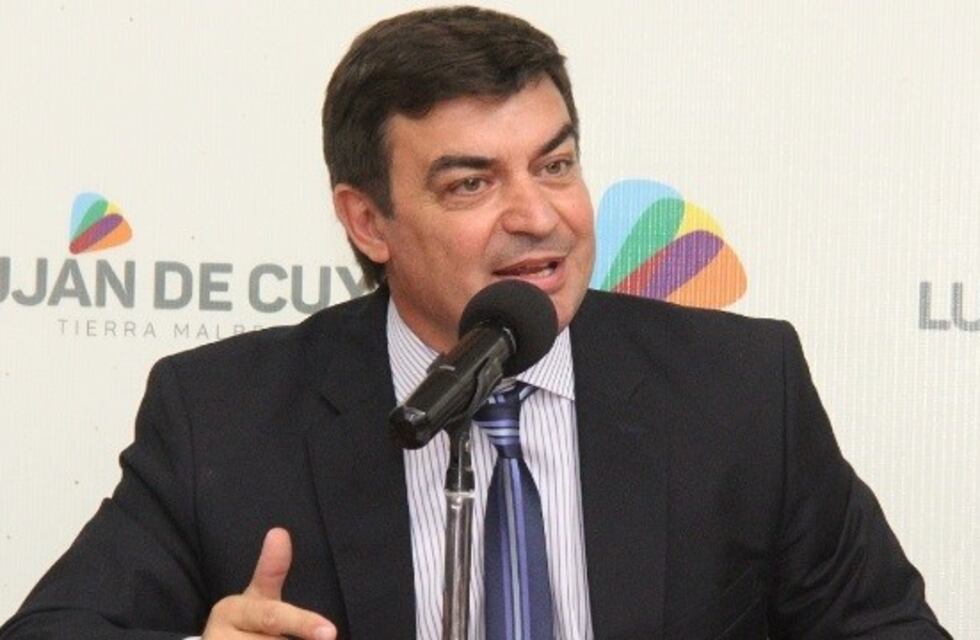 De Marchi lanzó su pre candidatura a gobernador