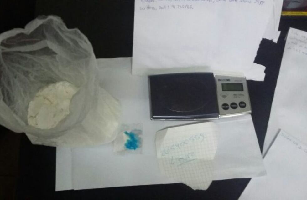 Le disparan en ambas piernas en una riña por bolsa de cocaína