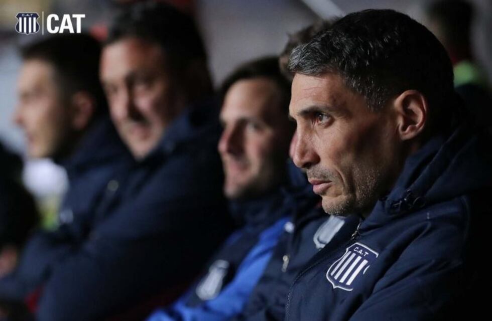 Vojvoda: "El equipo mejoró pero las derrotas nos duelen"