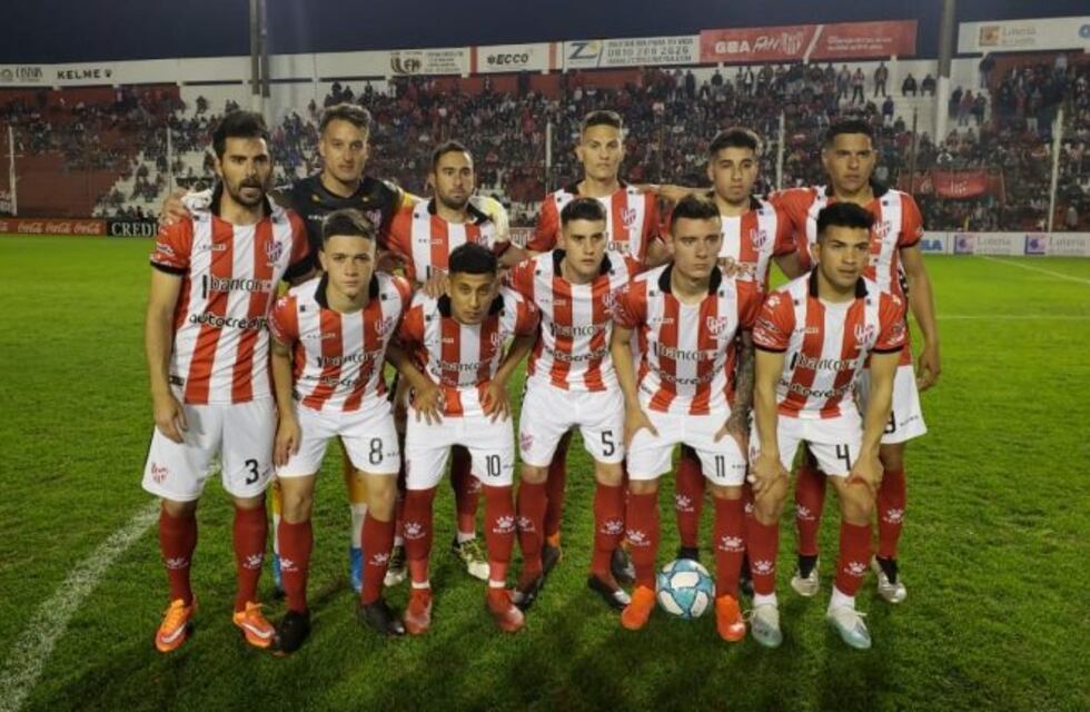 Instituto perdió con Sarmiento, en un partido frenético