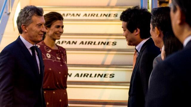 DYN02, TOKIO - JAPu00d3N 18/05/2017. EL PRESIDENTE MAURICIO MACRI ARRIBu00d3 HOY A TOKIO, ACOMPAu00d1ADO POR LA PRIMERA DAMA, JULIANA AWADA, PARA EMPRENDER UNA VISITA OFICIAL A JAPu00d3N DURANTE LA CUAL SE REUNIRu00c1 CON EL PRIMER MINISTRO SHINZO ABE Y SERu00c1 RECIBIDO POR EL EMPERADOR AKIHITO, ENTRE OTRAS ACTIVIDADES. FOTO: DYN/PRESIDENCIA.